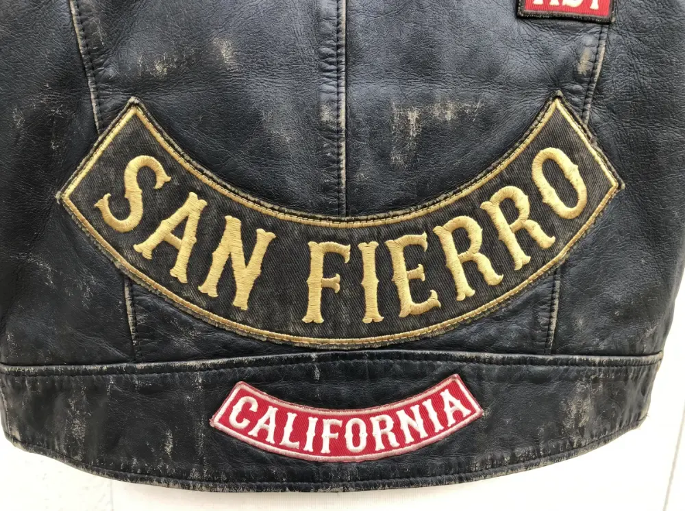 bottom rocker club patch